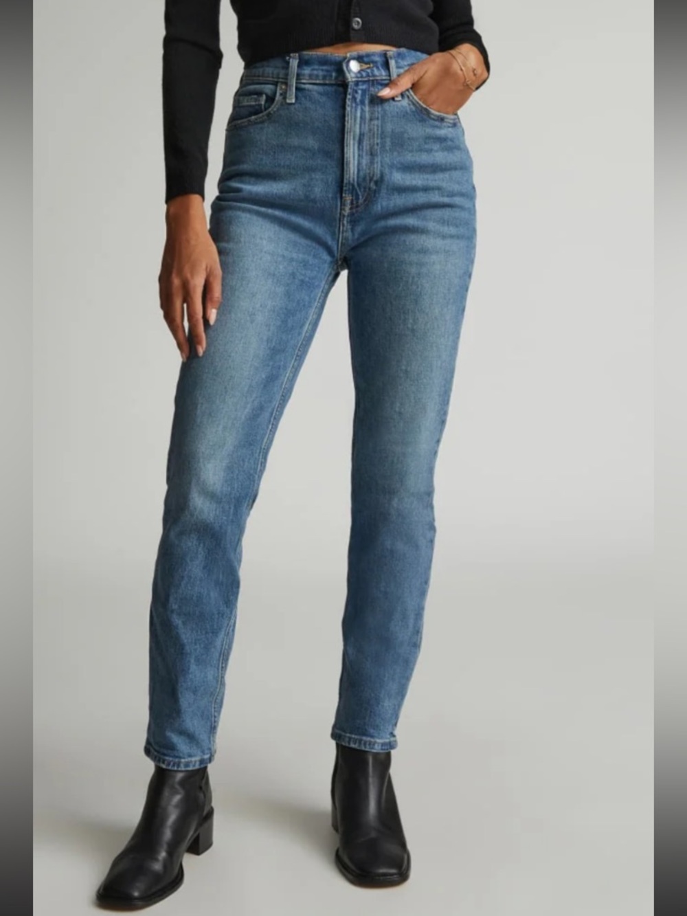 Everlane Cheeky Jean Mid Rise Straight Cropped Blue Wash 27 classic denim casual